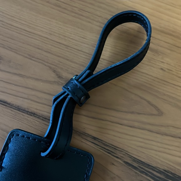 Like New, Calvin Klein Black Luggage Tag - Picture 3 of 4